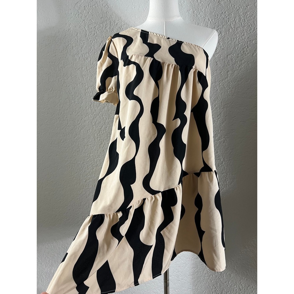SHEIN Abstract Geometric Wave Print One-Shoulder Tiered Mini Dress